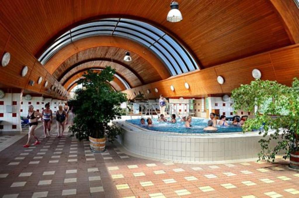 Oazis Apartman Harkány Εξωτερικό φωτογραφία